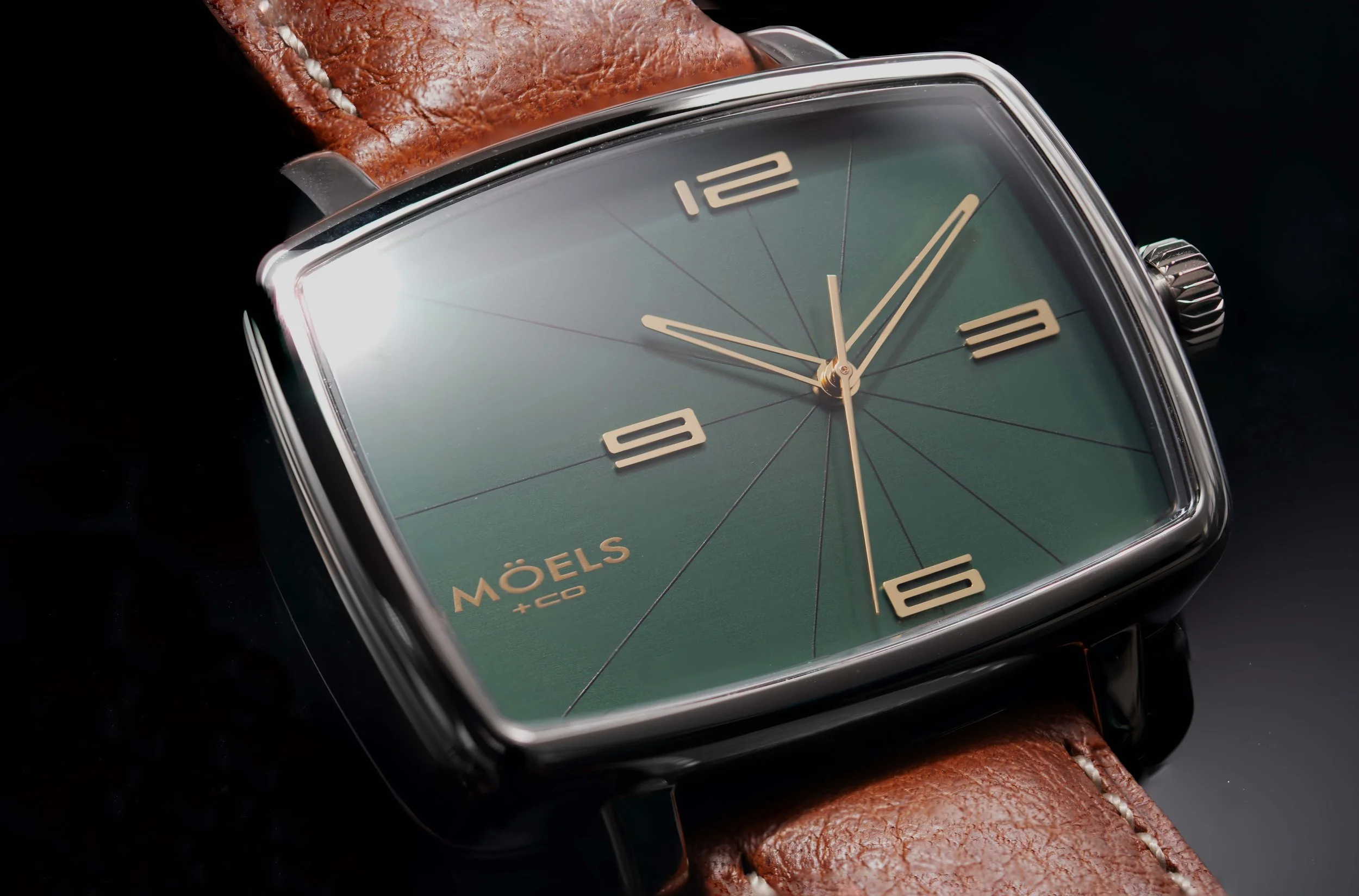 Satin Moss — Möels & Co